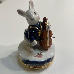 AnnyWood Sankyo Rabbit cello collectible‎